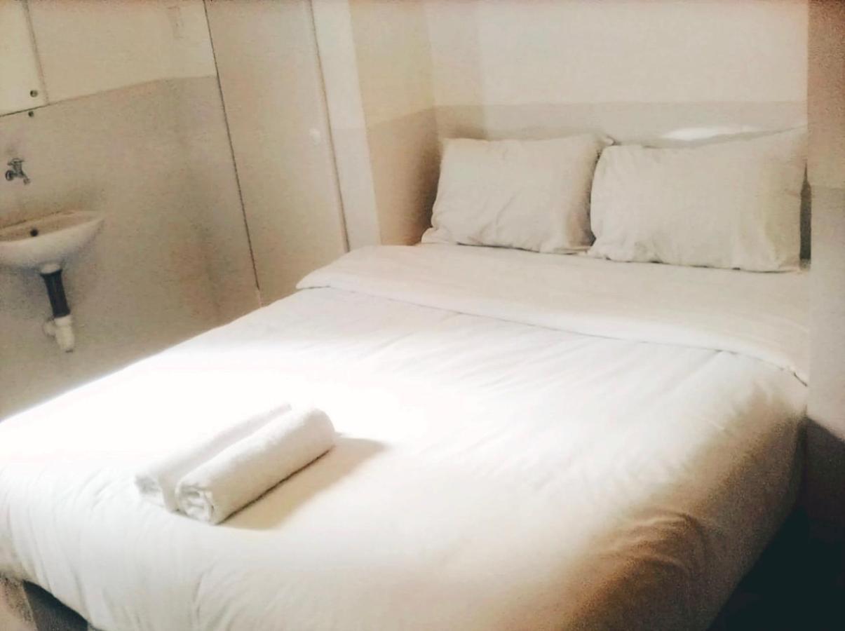 Permata Inn Medan Eksteriør billede