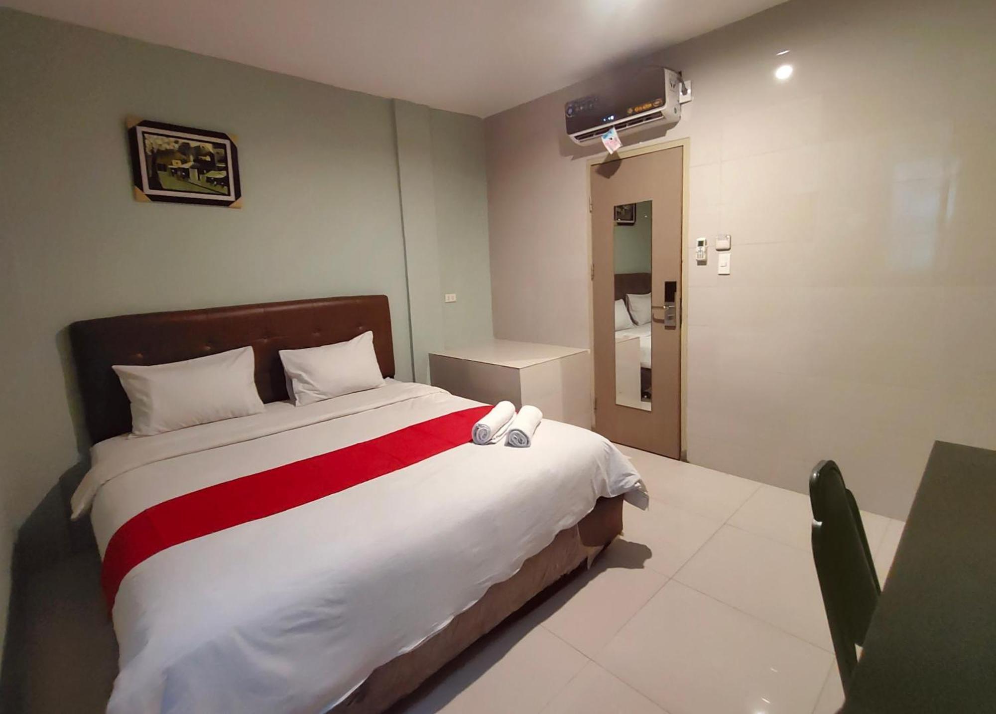 Permata Inn Medan Eksteriør billede