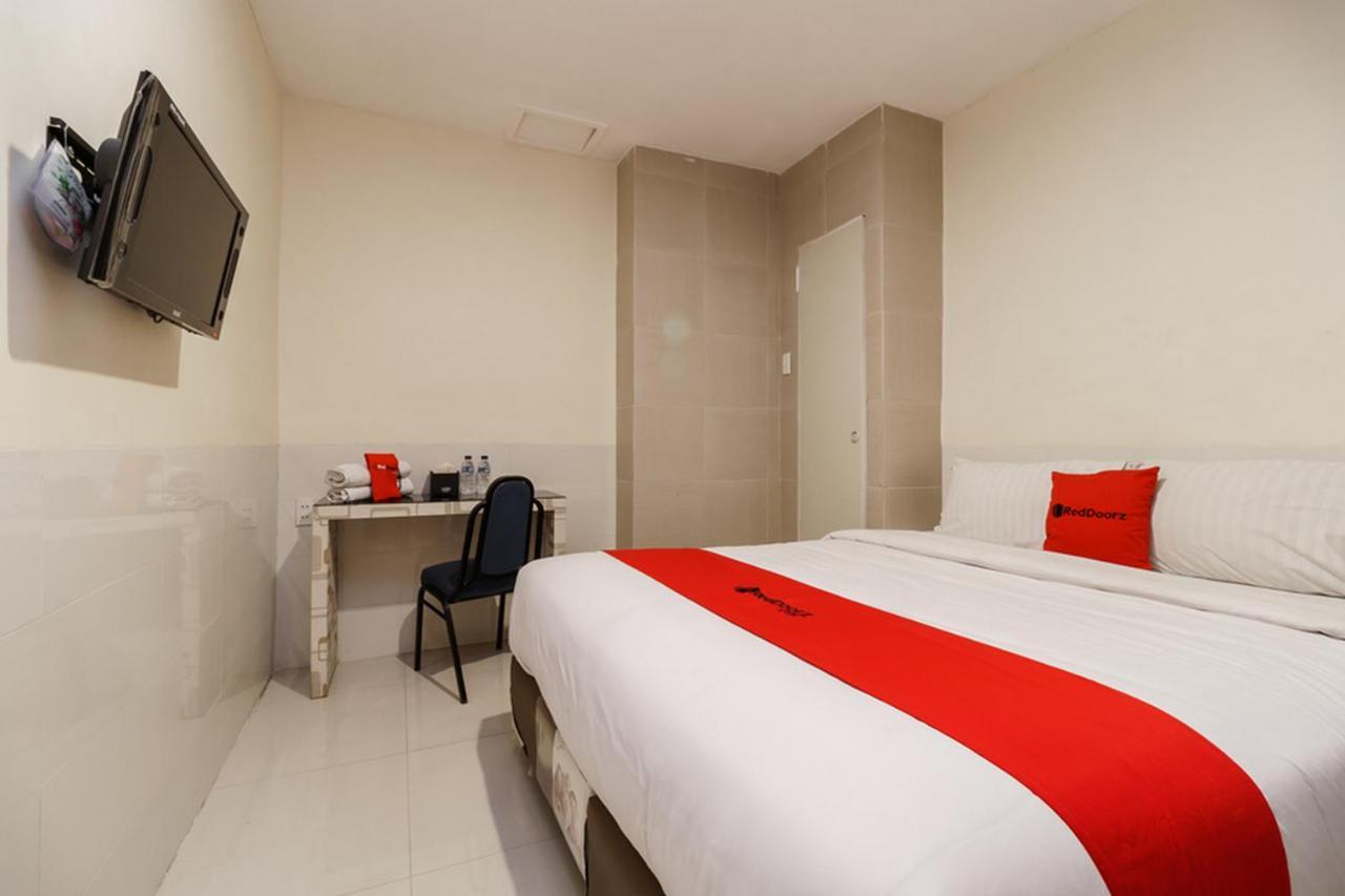 Permata Inn Medan Eksteriør billede