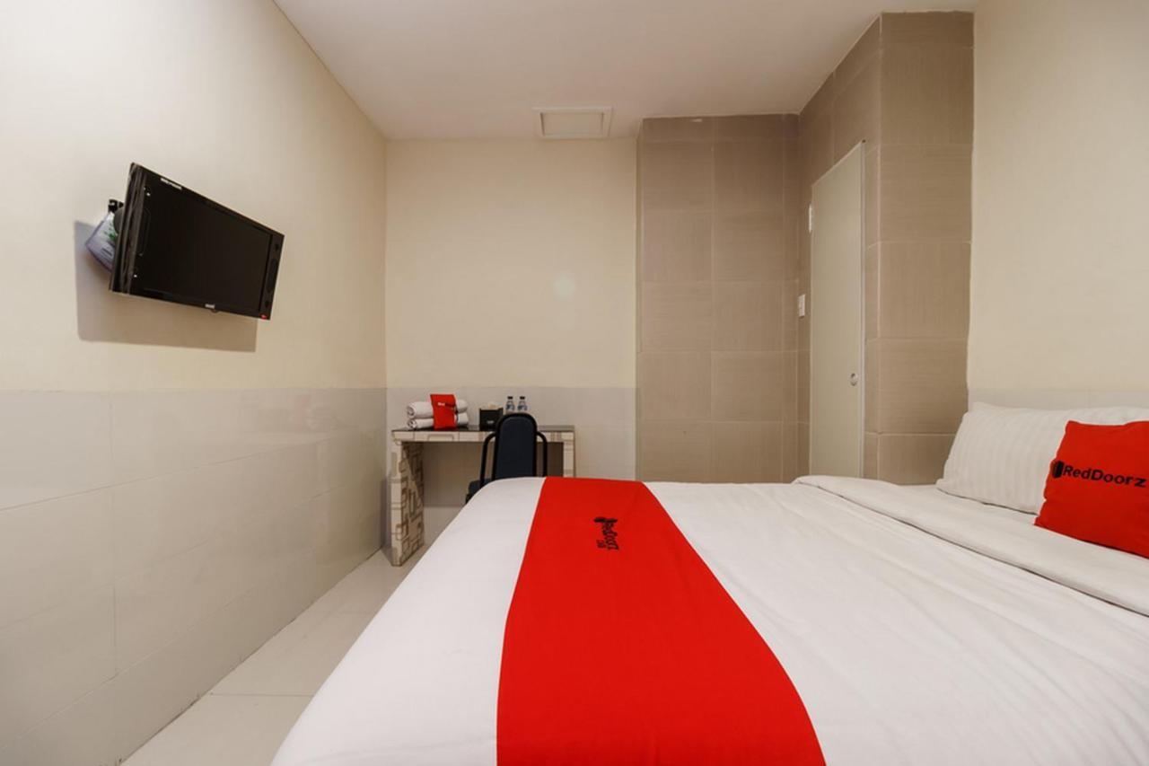 Permata Inn Medan Eksteriør billede
